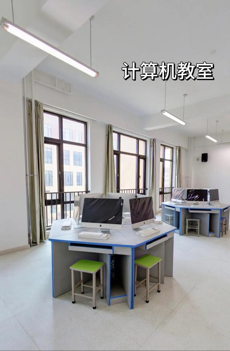 曹妃甸職業(yè)技術(shù)學(xué)院 硬件軟件雙優(yōu)，打造唐山軟件開(kāi)發(fā)人才的搖籃